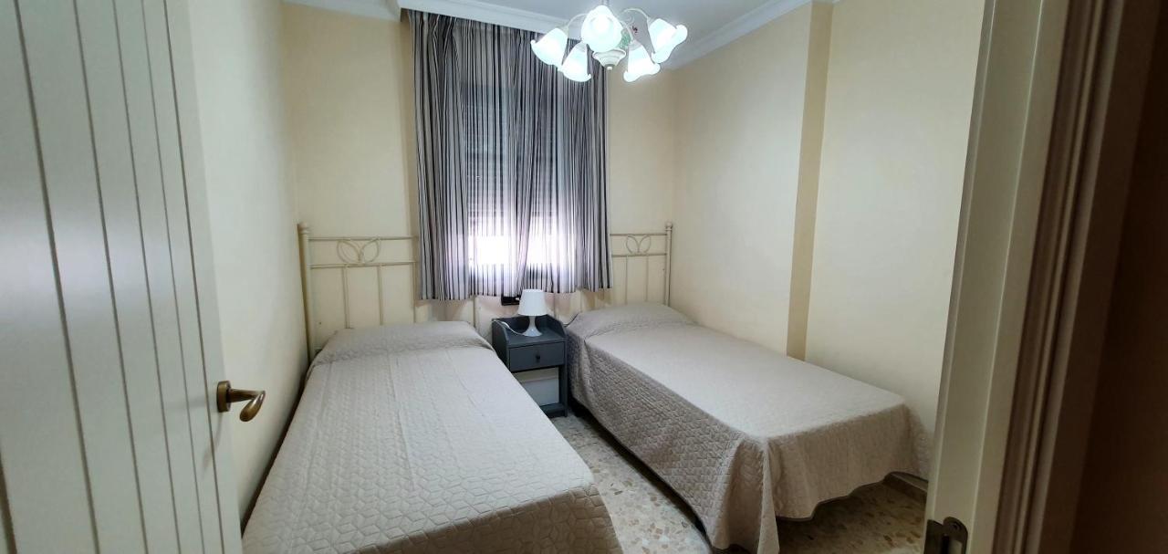 צ'יקלנה דה לה פרונטרה Apartamento A Pie De Playa La Barrosa מראה חיצוני תמונה